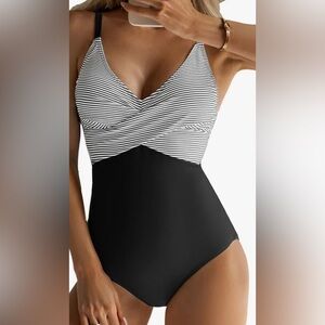 B2Prity Women’s One Piece Swimsuit Black & White Twist Front NWT Size S